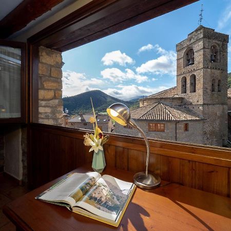Casa Cruz - Auto Check-In (Adults Only) Hotel Boltaña Екстериор снимка
